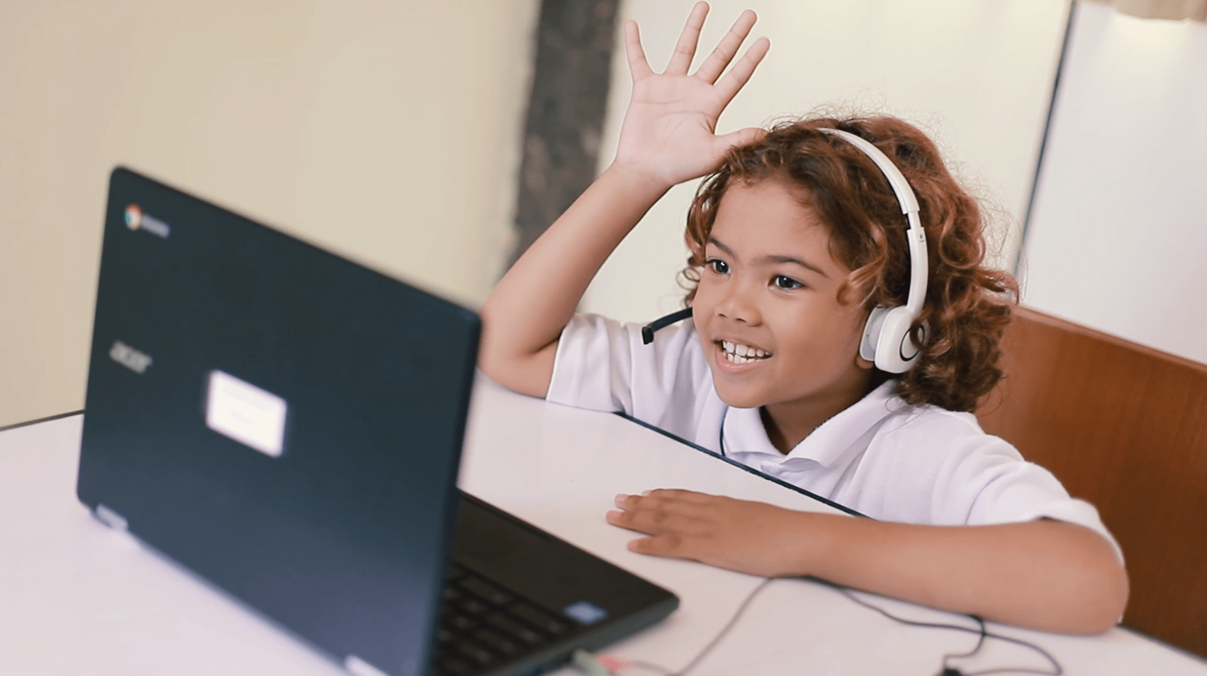 teknologi dalam pembelajaran sekolah di Bali