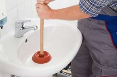 Tips Memilih Jasa Saluran Mampet Terpercaya untuk Wastafel Sobat